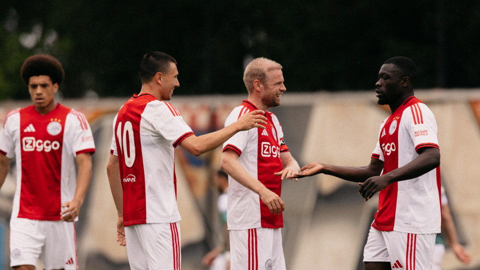 赛后体能课后,里尔遗憾出局备战荷甲,球迷炸锅,赛季目标并未改变 赛后体能课后,里尔遗憾出局备战荷甲,球迷炸锅,赛季目标并未改变