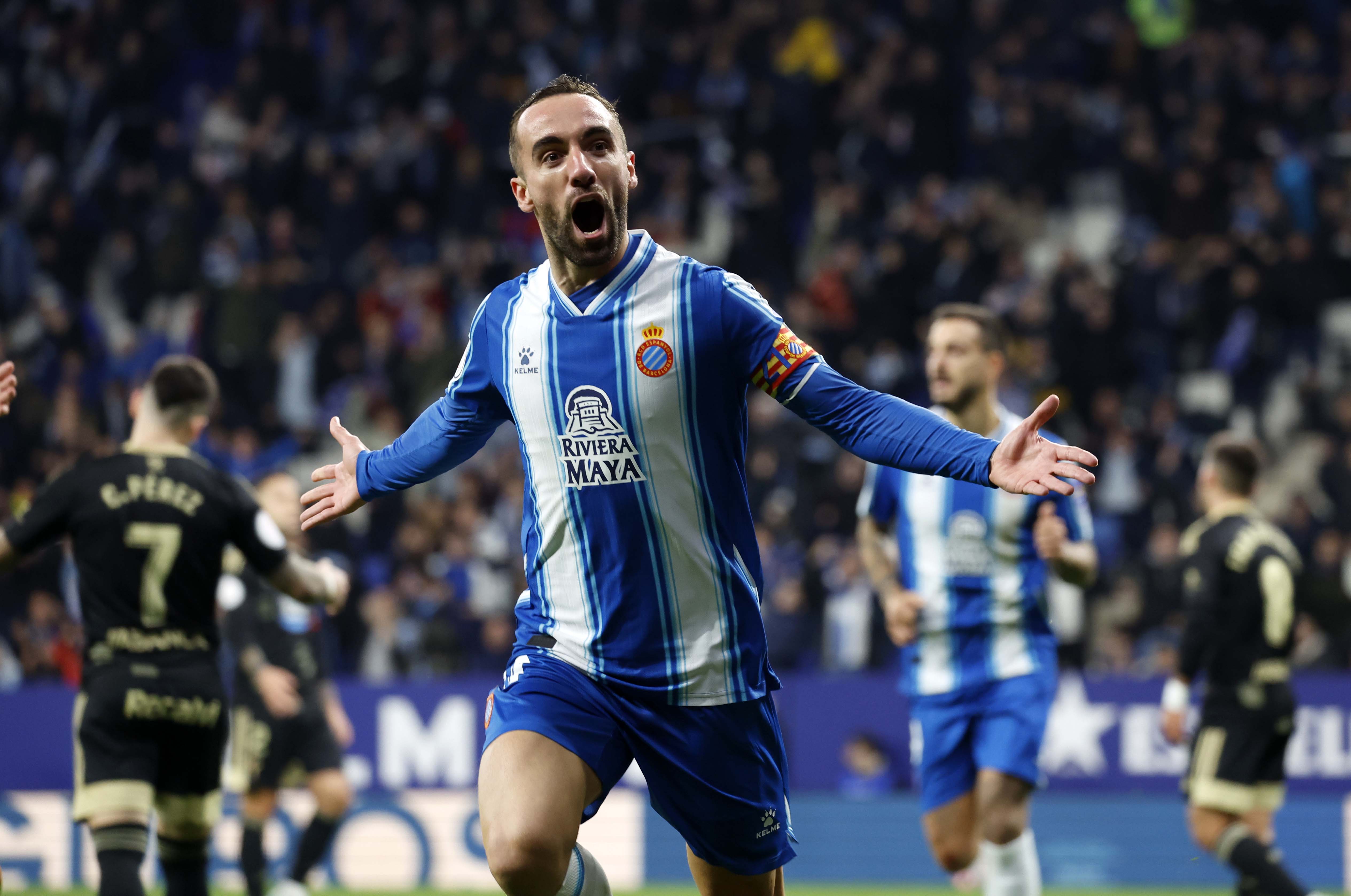 关于加时末段突围战来临；上海久事围绕国王杯更衣室发声；压力陡增；赛程密集仍需轮换的信息