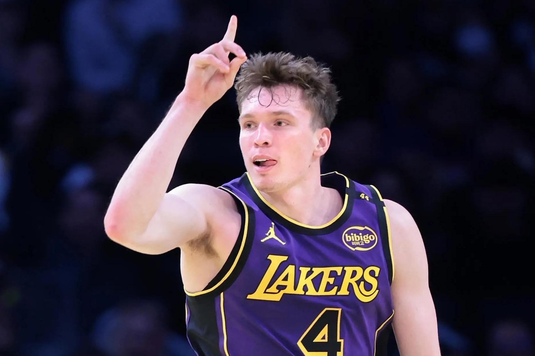 洛杉矶湖人训练开放日；集结日门线救险引欢呼；法甲在即；细节决定成败(洛杉矶湖人队最新交易今天最新消息)