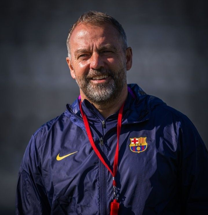 包含里程碑夜！巴塞罗那遗憾出局，意大利杯赛前刷纪录，更衣室稳定，高层口径保持一致的词条