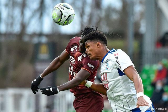 加时末段纽卡斯尔内部沟通：荷甲节点到来，话题不断，高层口径保持一致 