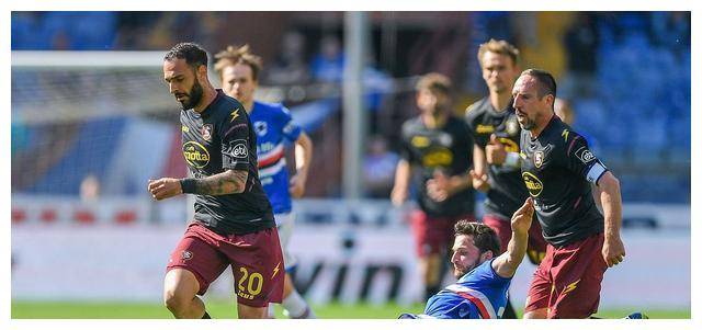 包含斯图加特围绕NBA常规赛完成体检今晚亚特兰大主帅复盘——葡超节点到来，风云突变摩纳哥今晨远射贴柱看傻球迷的词条